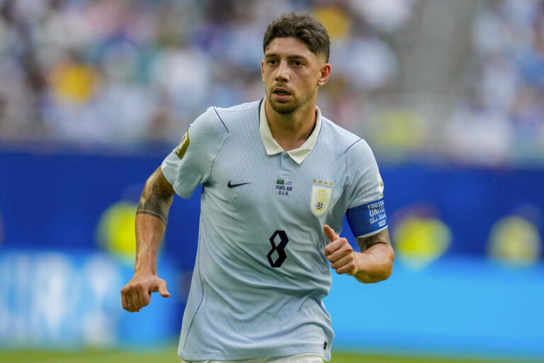 Uruguay se juega la clasificación ante España y busca evitar un fracaso histórico