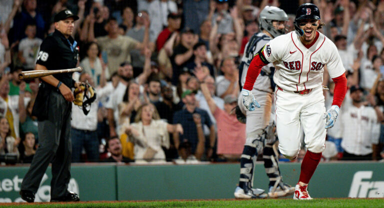Remontada brutal de los Red Sox para barrer a los Yankees